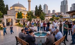 Modern Yalnızlığa Çare: Cami Avluları ve Mahalle Kültürü
