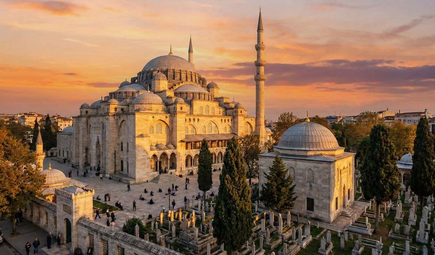İstanbul Fatih Camii: Tarihi, Mimarisi ve Manevi Yönü